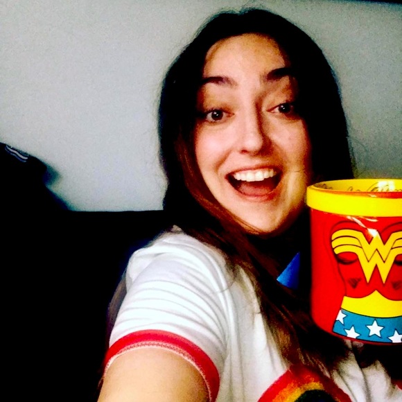 Meet your Posher, Prue - Picture 1 of 8